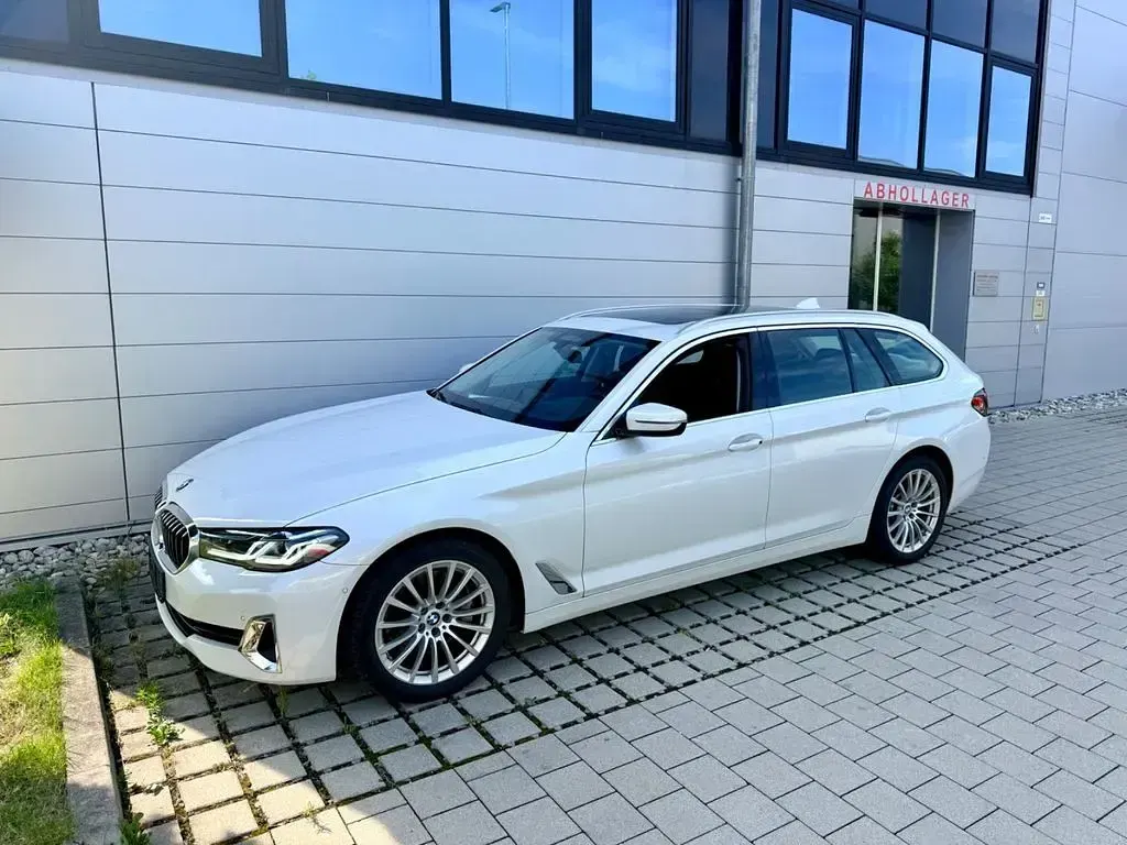 Gebraucht BMW 540 Luxury Line 333 PS (244 kW) 2021 Weiß Kombi
