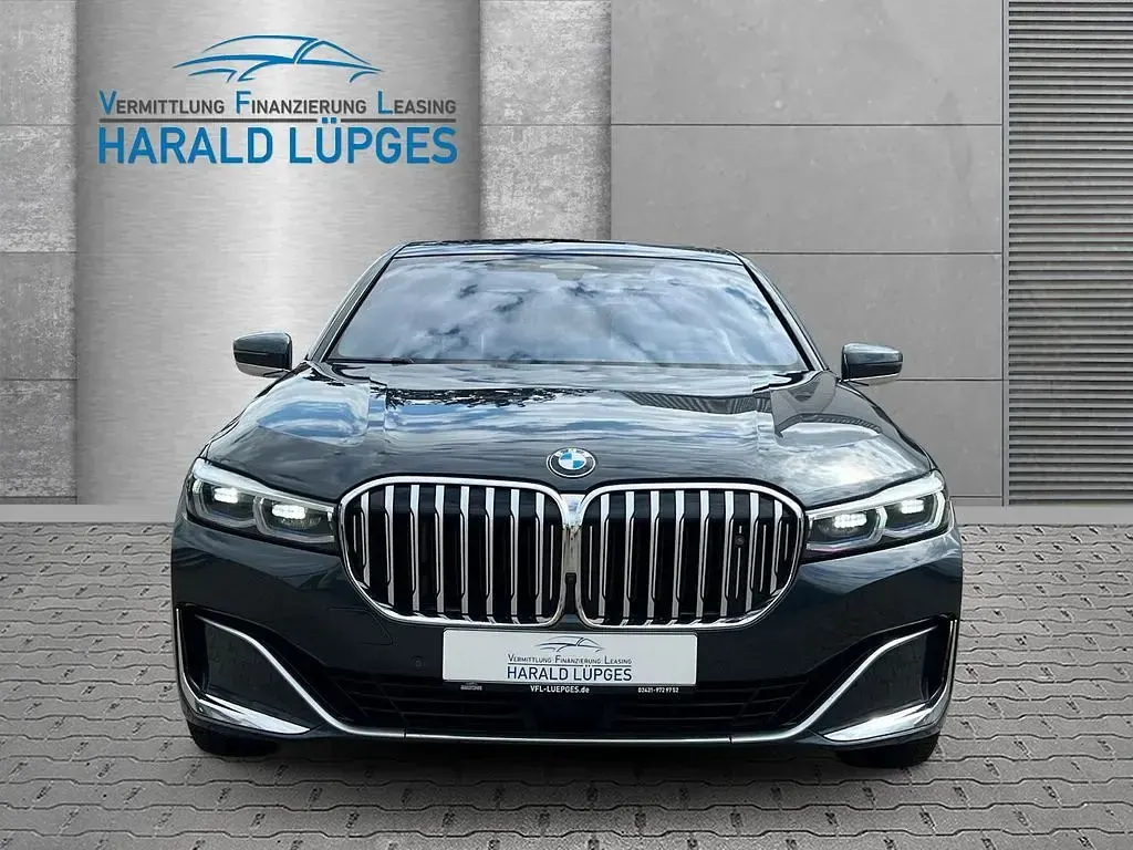Gebraucht BMW 740 Comfort Edition 320 PS (235 kW) 2020 Arktikgrau Limousine
