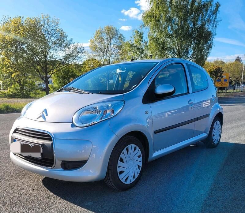 Silber Gebraucht 2009 Citroën C1 Kleinwagen | 3.200 € (Teuer) - Bild 1/4
