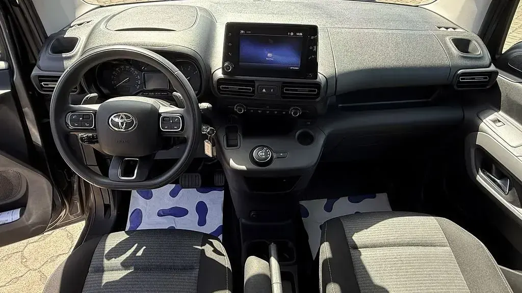 Gebraucht Toyota Proace Verso City 131 PS (96 kW) 2022 Grau Kombi