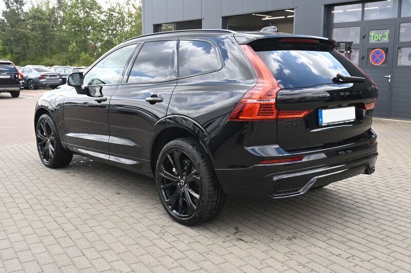 Gebraucht Volvo XC60 Plus 349 PS (256 kW) 2025 Onyx black metallic SUV
