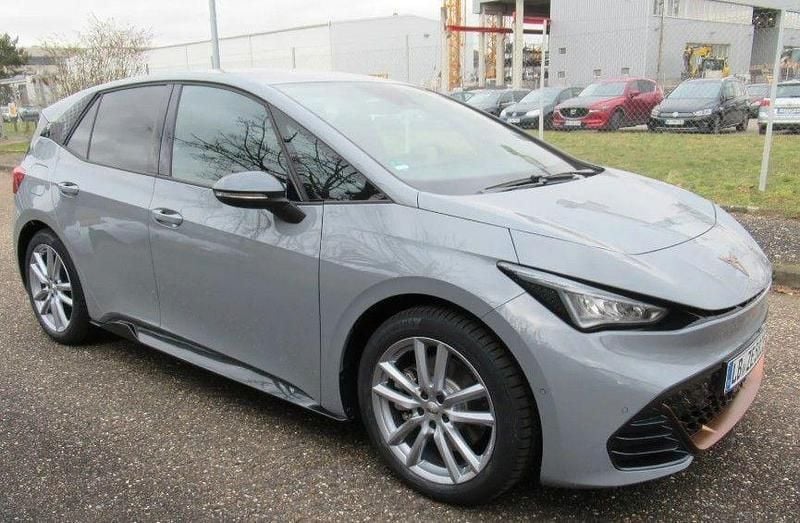 Usata Cupra Born 169 kW (231 CV) 2023 Grigio Utilitaria