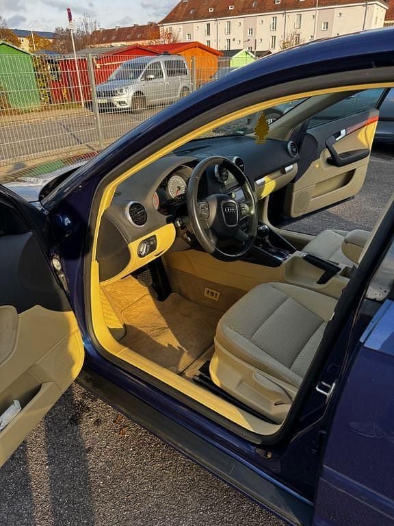 Gebraucht Audi A3 Ambition 140 PS (102 kW) 2011 Blau Limousine