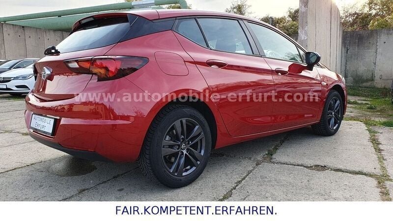 Gebraucht Opel Astra 110 PS (80 kW) 2021 Rot Limousine