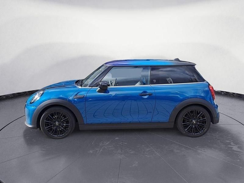 Gebraucht Mini Cooper 136 PS (100 kW) 2022 Blau Kleinwagen