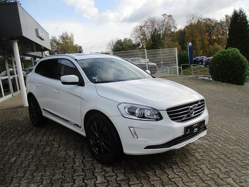 Gebraucht Volvo XC60 Summum 306 PS (225 kW) 2016 Weiß SUV