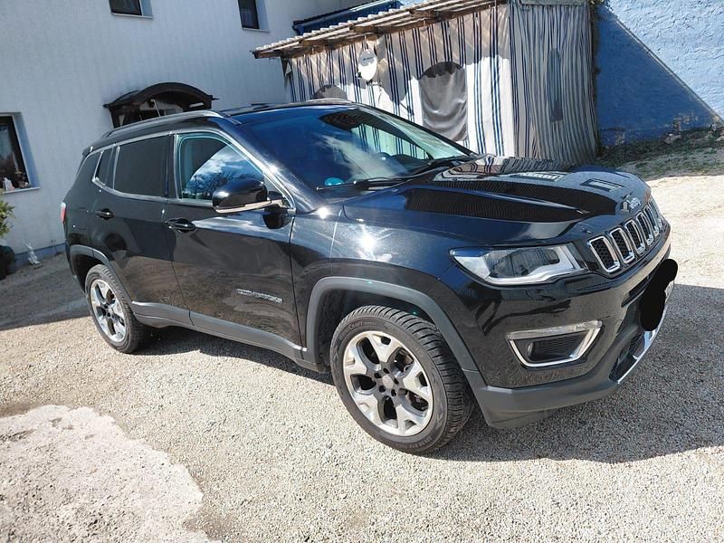 Gebraucht Jeep Compass 170 PS (125 kW) 2019 Schwarz SUV