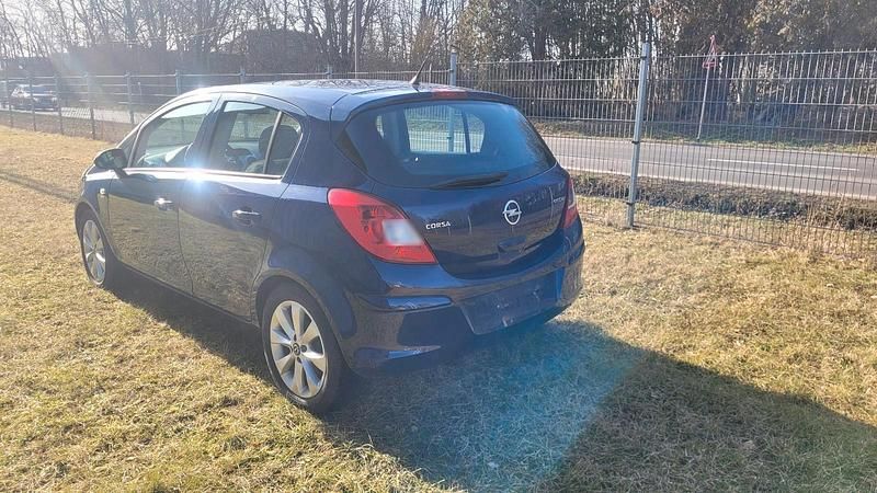 Gebraucht Opel Corsa 70 PS (51 kW) 2013 Blau Kleinwagen