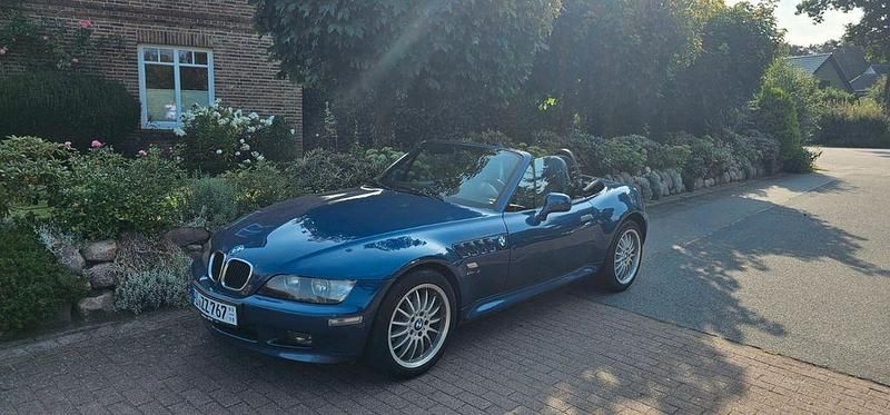 Blau Gebraucht 2003 BMW Z3 Performance Cabrio | 7.700 € (Fairer Preis) - Bild 1/4