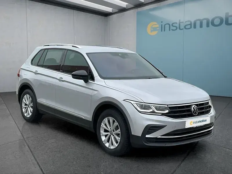 Gebraucht VW Tiguan 150 PS (110 kW) 2022 Silber SUV