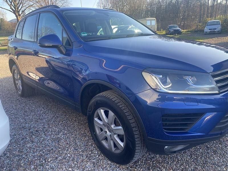 Reef blue Gebraucht 2015 VW Touareg SUV | 21.450 € (Guter Preis) - Bild 1/4