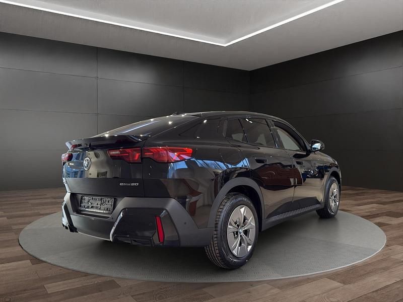 Gebraucht BMW iX2 Performance 150 kW (204 PS) 2025 Schwarz ii SUV