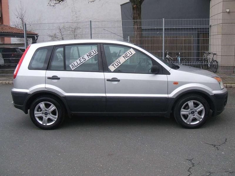 Gebraucht Ford Fusion 101 PS (74 kW) 2010 Grau Kleinwagen