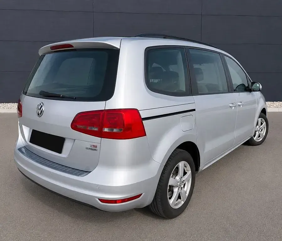Gebraucht VW Sharan Trendline 150 PS (110 kW) 2011 Silber Van / Kleinbus