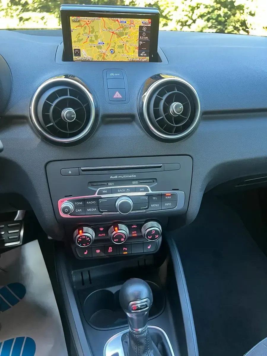 Gebraucht Audi A1 Design 125 PS (91 kW) 2017 Andere farben Kleinwagen