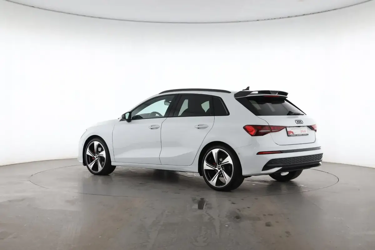 Gebraucht Audi A3 Advanced Plus 150 PS (110 kW) 2025 Weiß Limousine
