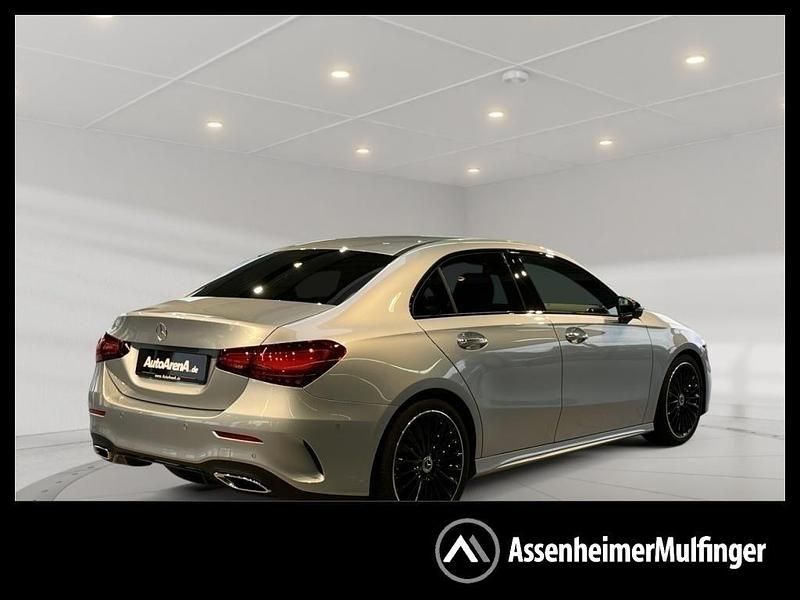 Silber Gebraucht 2024 Mercedes A250 AMG Limousine | 41.995 € (Teuer) - Bild 1/4
