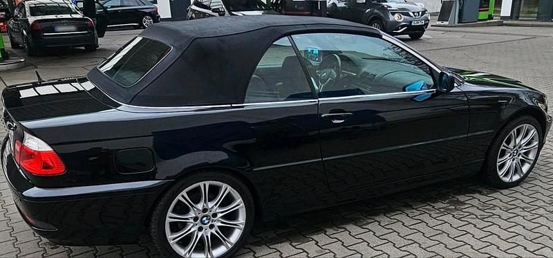Gebraucht BMW 320 Cabriolet 170 PS (125 kW) 2003 Schwarz Cabrio