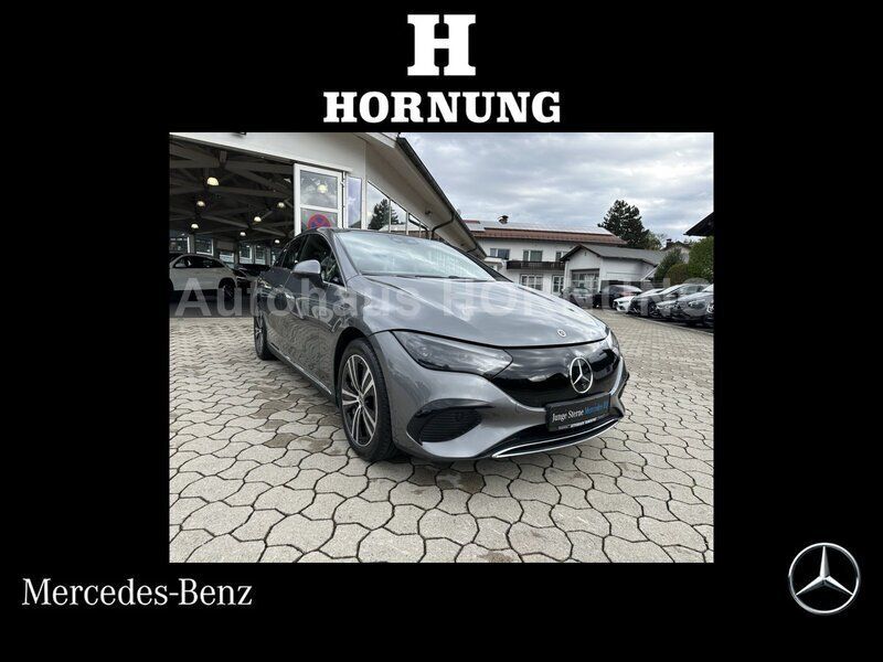 Grau Gebraucht 2024 Mercedes EQE300 Limousine | 48.900 € - Bild 1/4