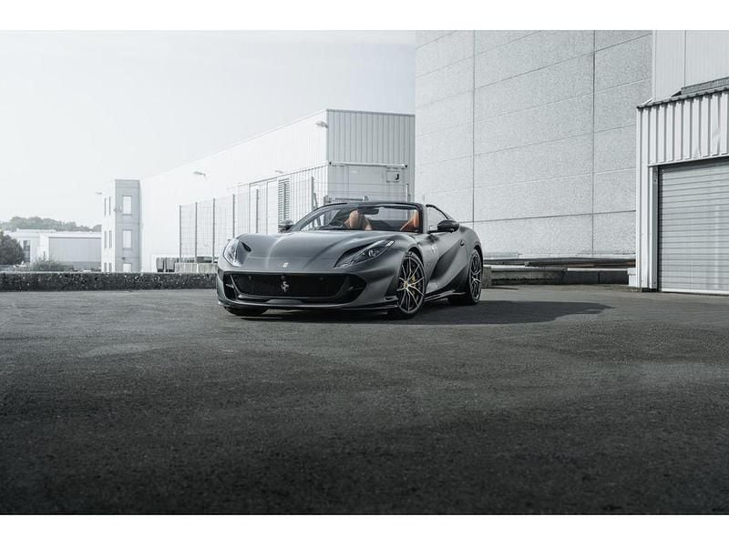 Gebraucht Ferrari 812 799 PS (587 kW) 2022 Grau Cabrio
