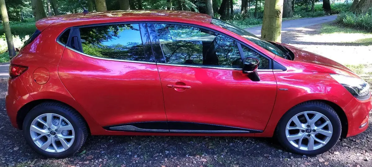 Gebraucht Renault Clio LIMITED 118 PS (86 kW) 2018 Rot Kleinwagen