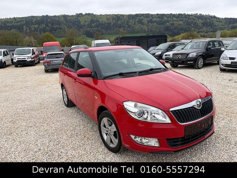 Gebraucht Skoda Fabia Fresh 105 PS (77 kW) 2013 Rot Kombi
