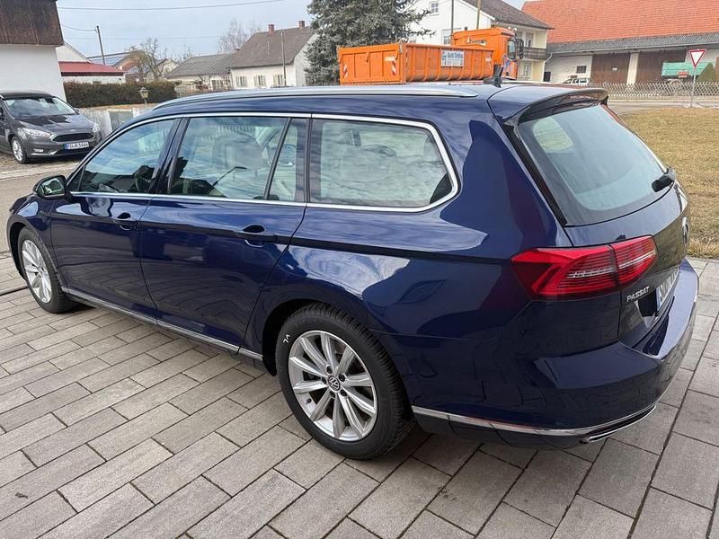 Gebraucht VW Passat Alltrack 272 PS (200 kW) 2019 Blau Kombi