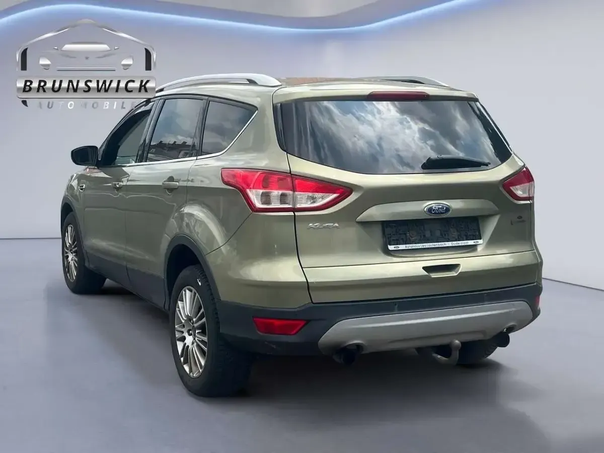 Gebraucht Ford Kuga Titanium 163 PS (119 kW) 2013 Grün SUV