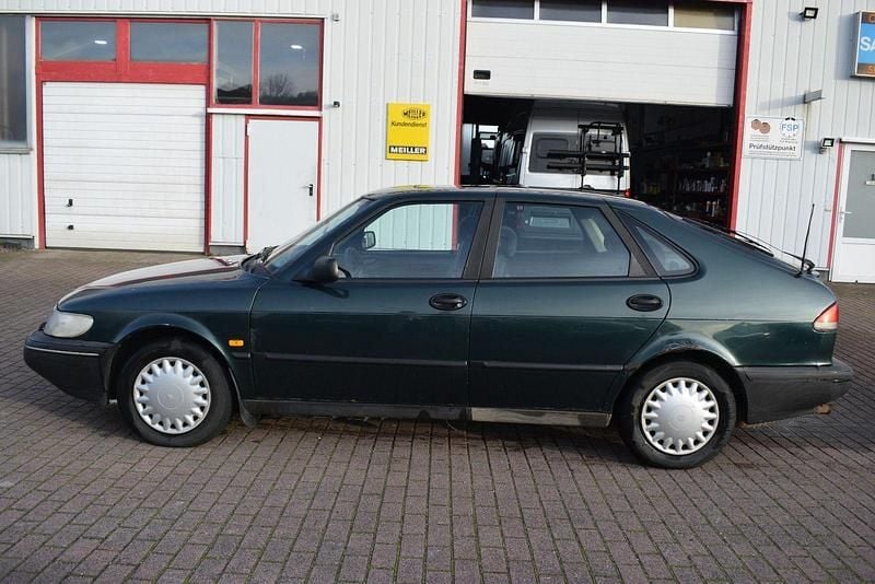 Gebraucht Saab 900 133 PS (97 kW) 1994 Grün Limousine