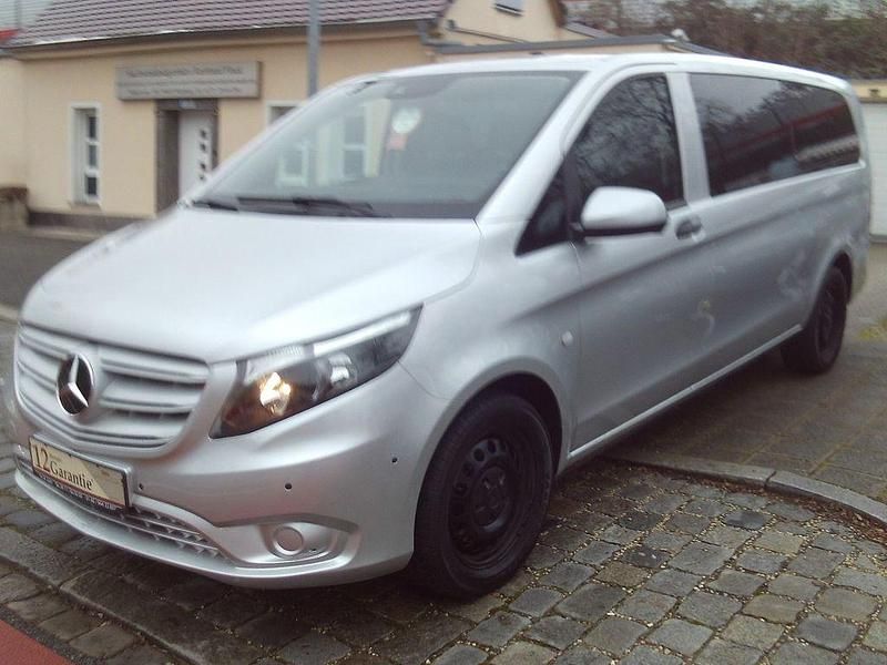 Silber Gebraucht 2021 Mercedes Vito Kombi | 31.300 € (Fairer Preis) - Bild 1/4