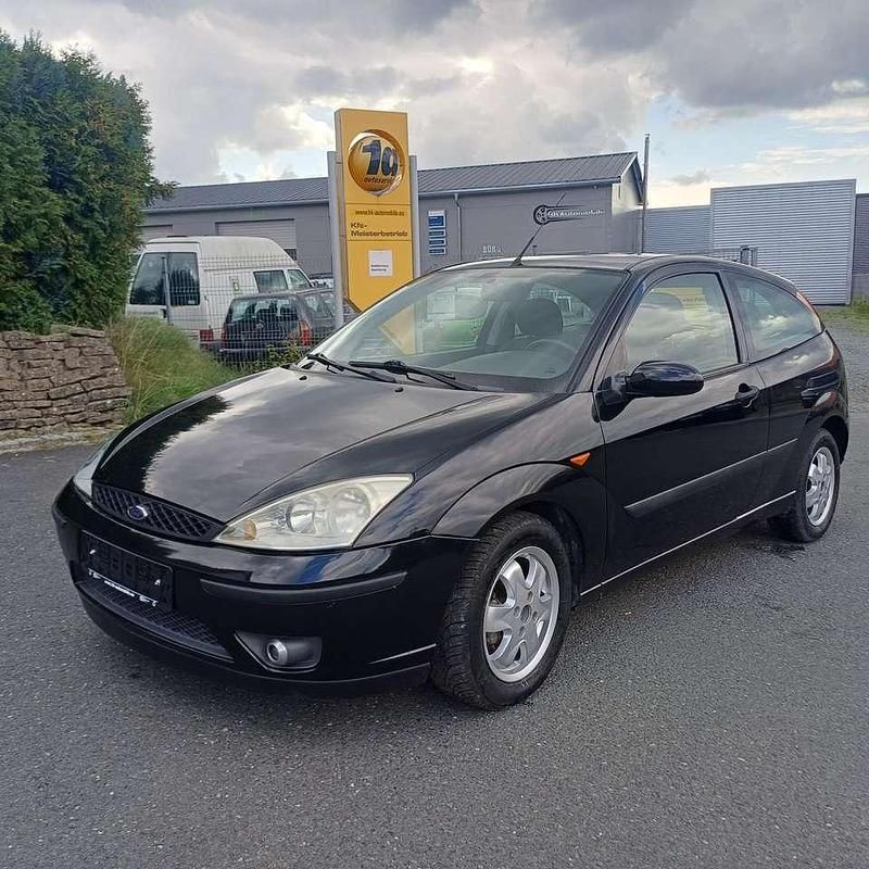 Schwarz Gebraucht 2002 Ford Focus Futura Limousine | 449 € (Superpreis) - Bild 1/4