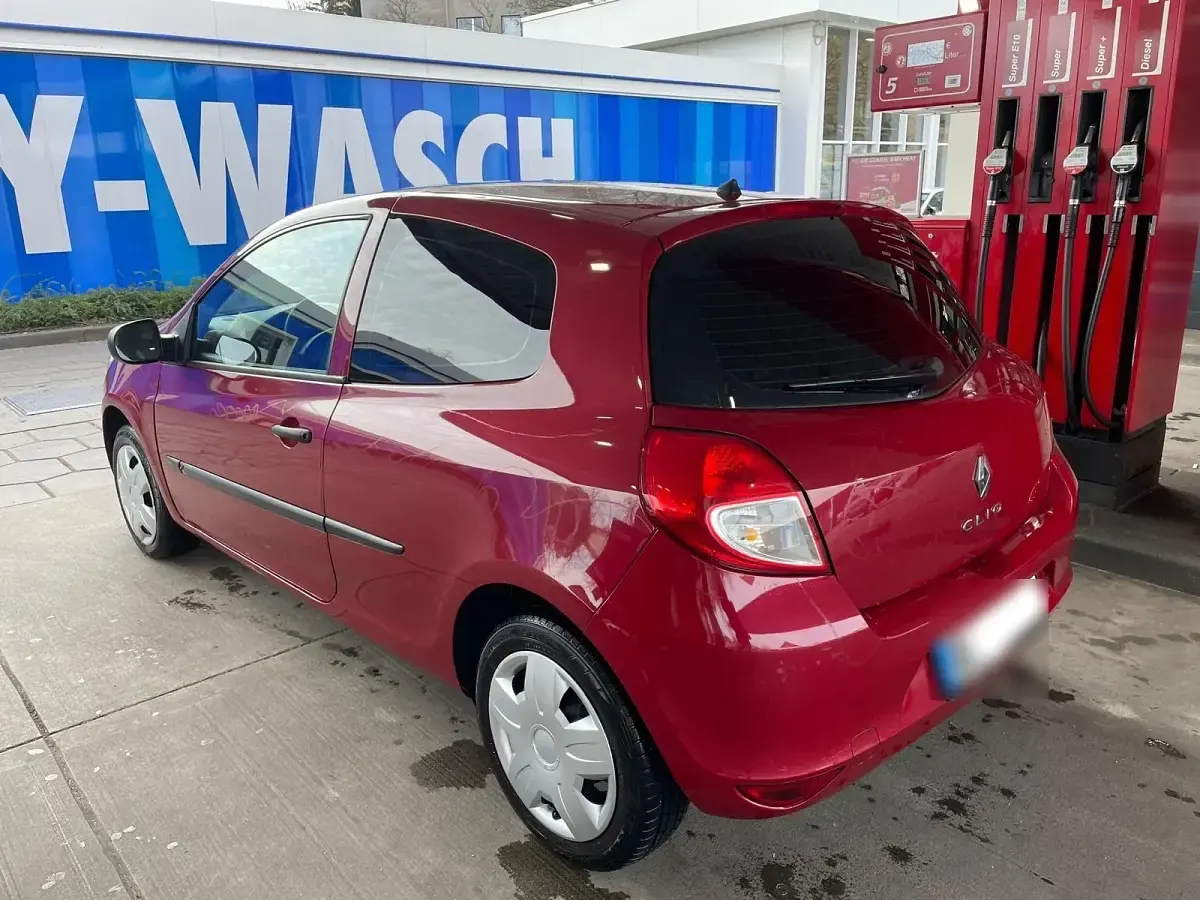 Brugt Renault Clio II 2009 Rød Hatchback