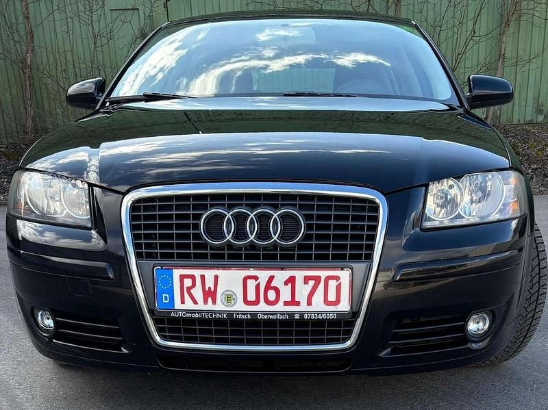 Gebraucht Audi A3 Attraction 105 PS (77 kW) 2008 Brillantschwarz Kleinwagen