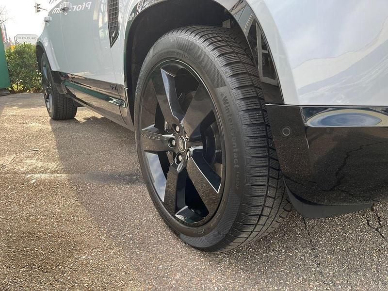 Gebraucht Land Rover Defender 525 PS (386 kW) 2023 Weiß SUV