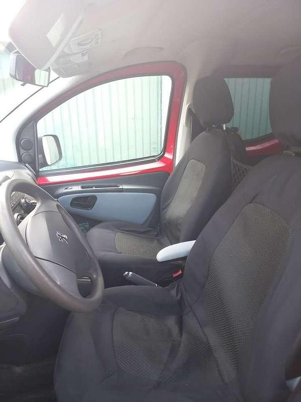 Gebraucht Peugeot TePee 75 PS (55 kW) 2010 Rot Kombi