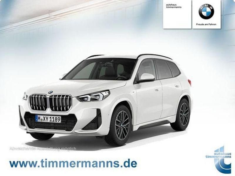 Mineralweiß (metallic) Gebraucht 2025 BMW X1 Sport Line SUV | 42.880 € (Superpreis) - Bild 1/4