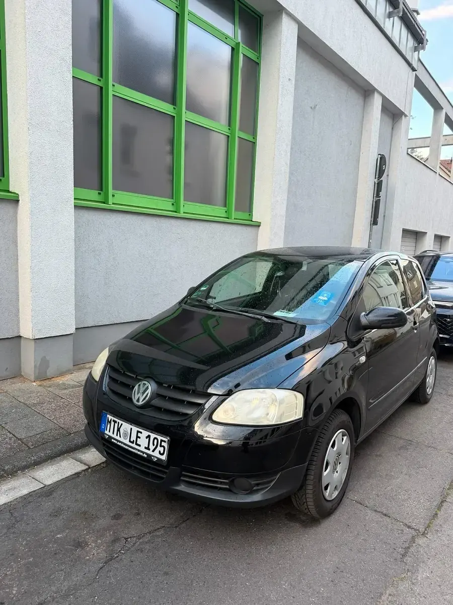 Gebraucht VW Fox 55 PS (40 kW) 2006 Schwarz Kleinwagen