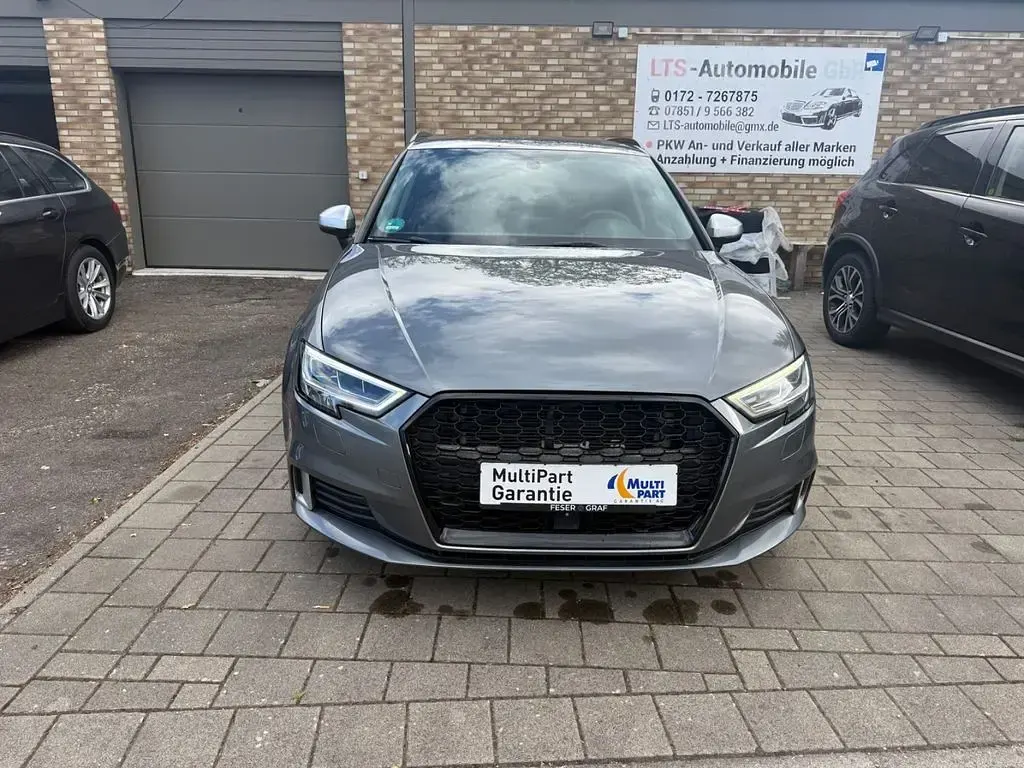 Gebraucht Audi A3 Sport 150 PS (110 kW) 2017 Grau Limousine