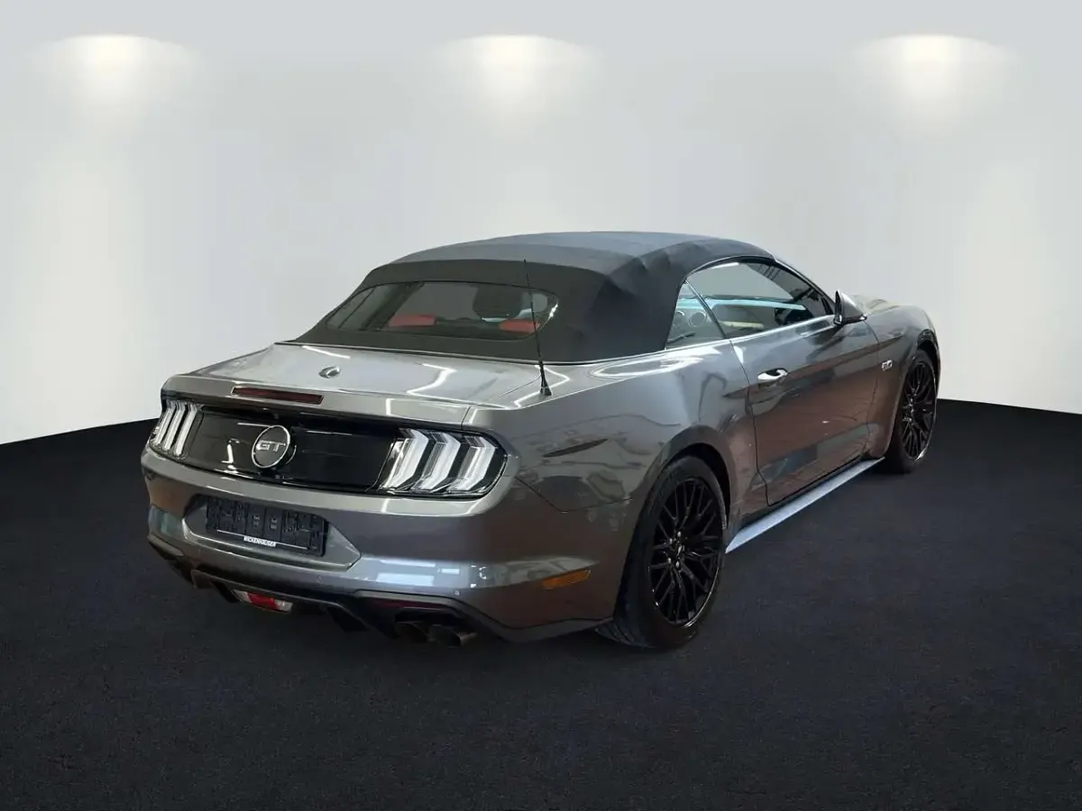 Gebraucht Ford Mustang GT 449 PS (330 kW) 2021 Grau Cabrio