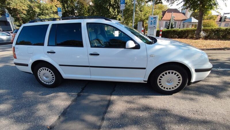 Gebraucht VW Golf IV 90 PS (66 kW) 1999 Weiß Kombi