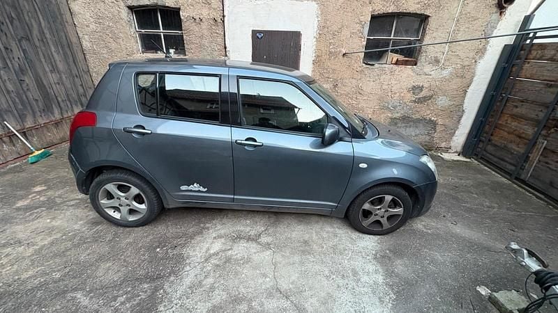 Gebraucht Suzuki Swift 100 PS (73 kW) 2006 Grau Kleinwagen