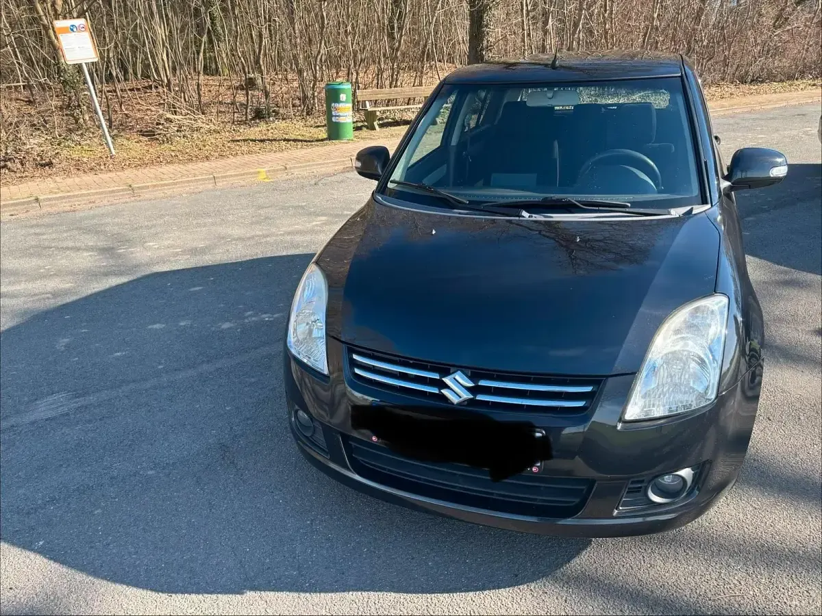 Gebraucht Suzuki Swift 90 PS (66 kW) 2009 Schwarz Kleinwagen