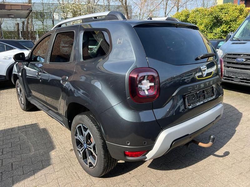 Gebraucht Dacia Duster Celebration 131 PS (96 kW) 2020 Schwarz SUV