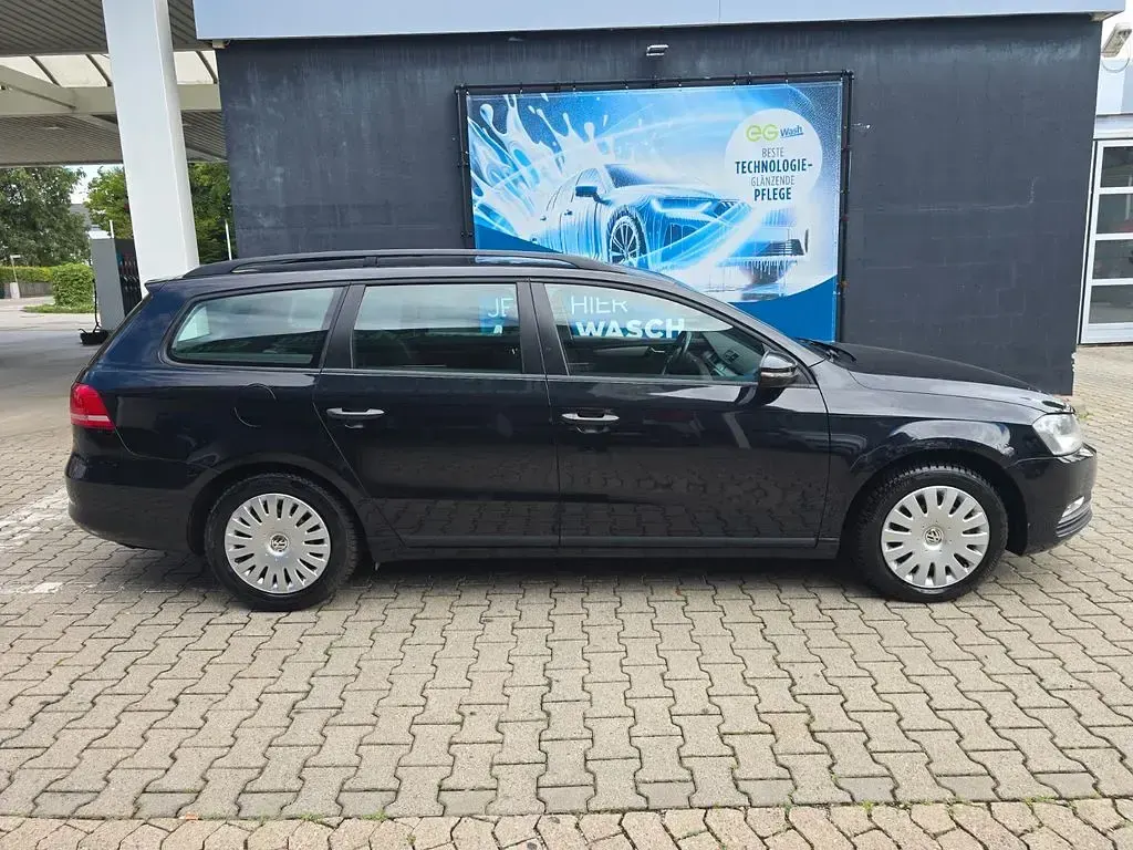 Gebraucht VW Passat Trendline 122 PS (89 kW) 2012 Schwarz Kombi
