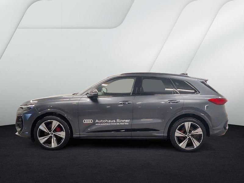 Gebraucht Audi Q5 Ambiente 204 PS (150 kW) 2025 Grau SUV