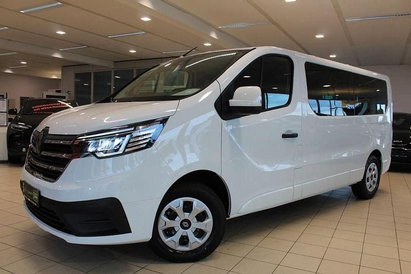 Neu Renault Trafic 150 PS (110 kW) 2025 Gletscherweiss Van / Kleinbus