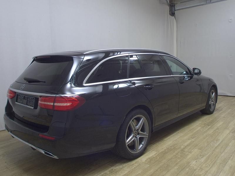 Gebraucht Mercedes E300 AMG line 306 PS (225 kW) 2020 Schwarz Kombi