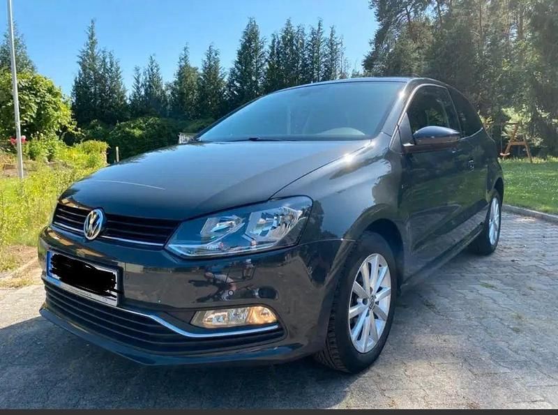 Grau Gebraucht 2016 VW Polo LOUNGE Kleinwagen | 8.590 € (Fairer Preis) - Bild 1/4