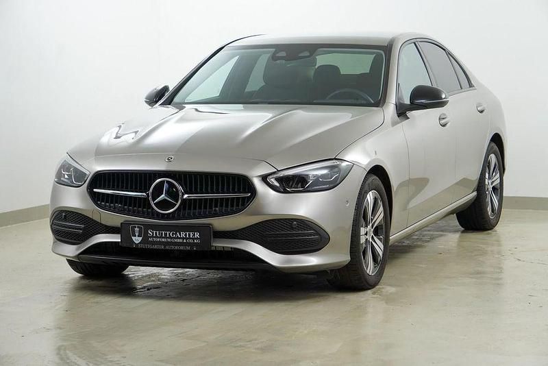 Gebraucht Mercedes C300 258 PS (189 kW) 2023 Silber Limousine