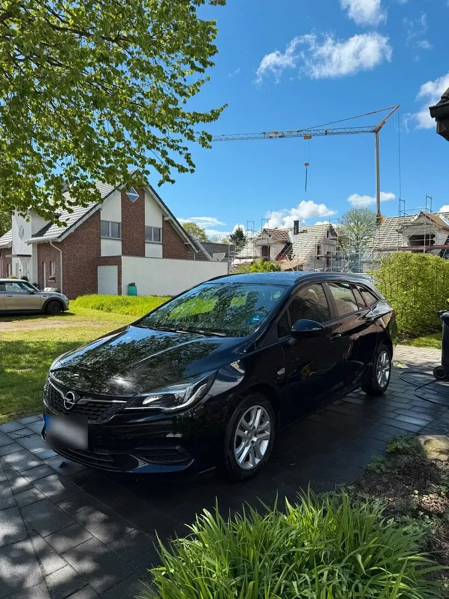 Gebraucht Opel Astra Edition 145 PS (106 kW) 2022 Schwarz Kleinwagen